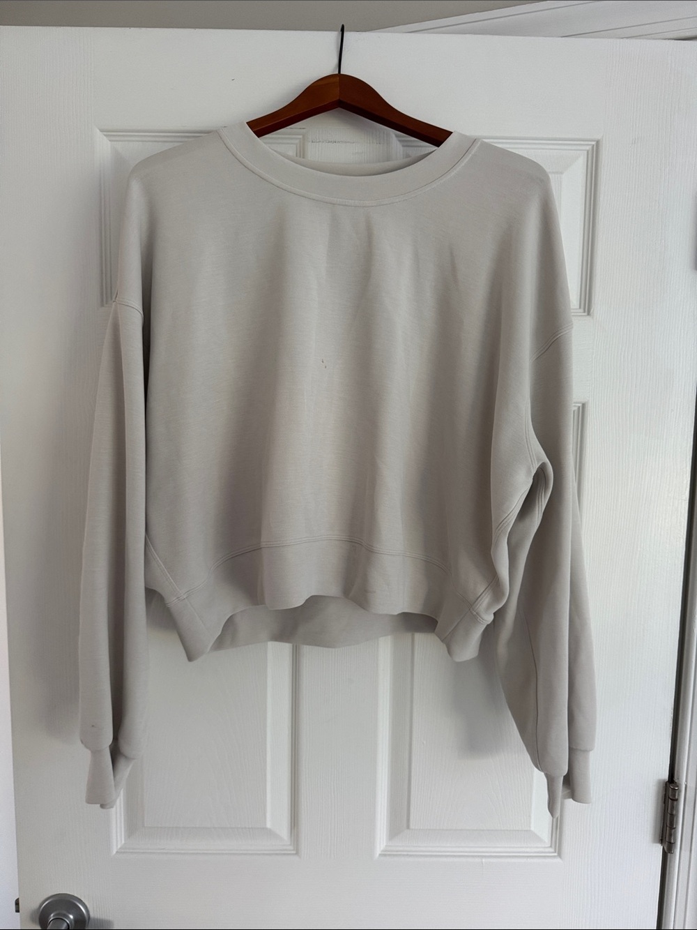 Light Gray Women's Crewneck Pullover Sweater